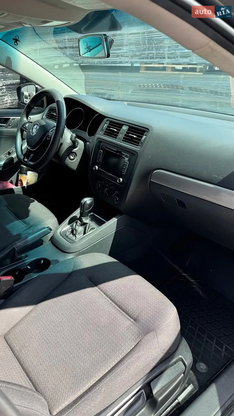 2015 Volkswagen Jetta - мініатюра 32