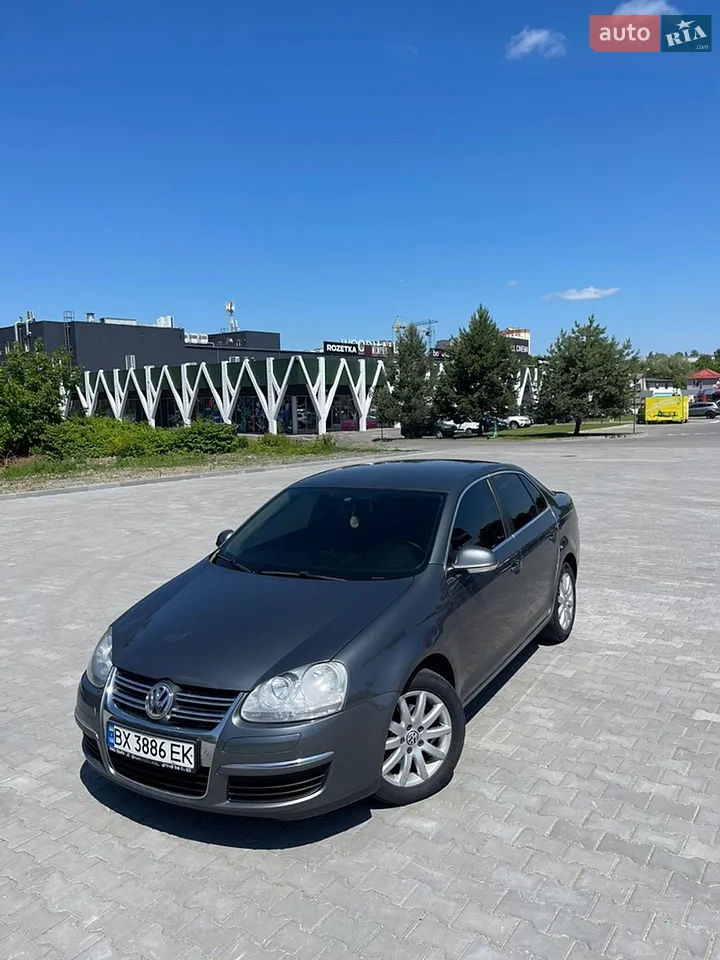 2010 Volkswagen Jetta - мініатюра 16
