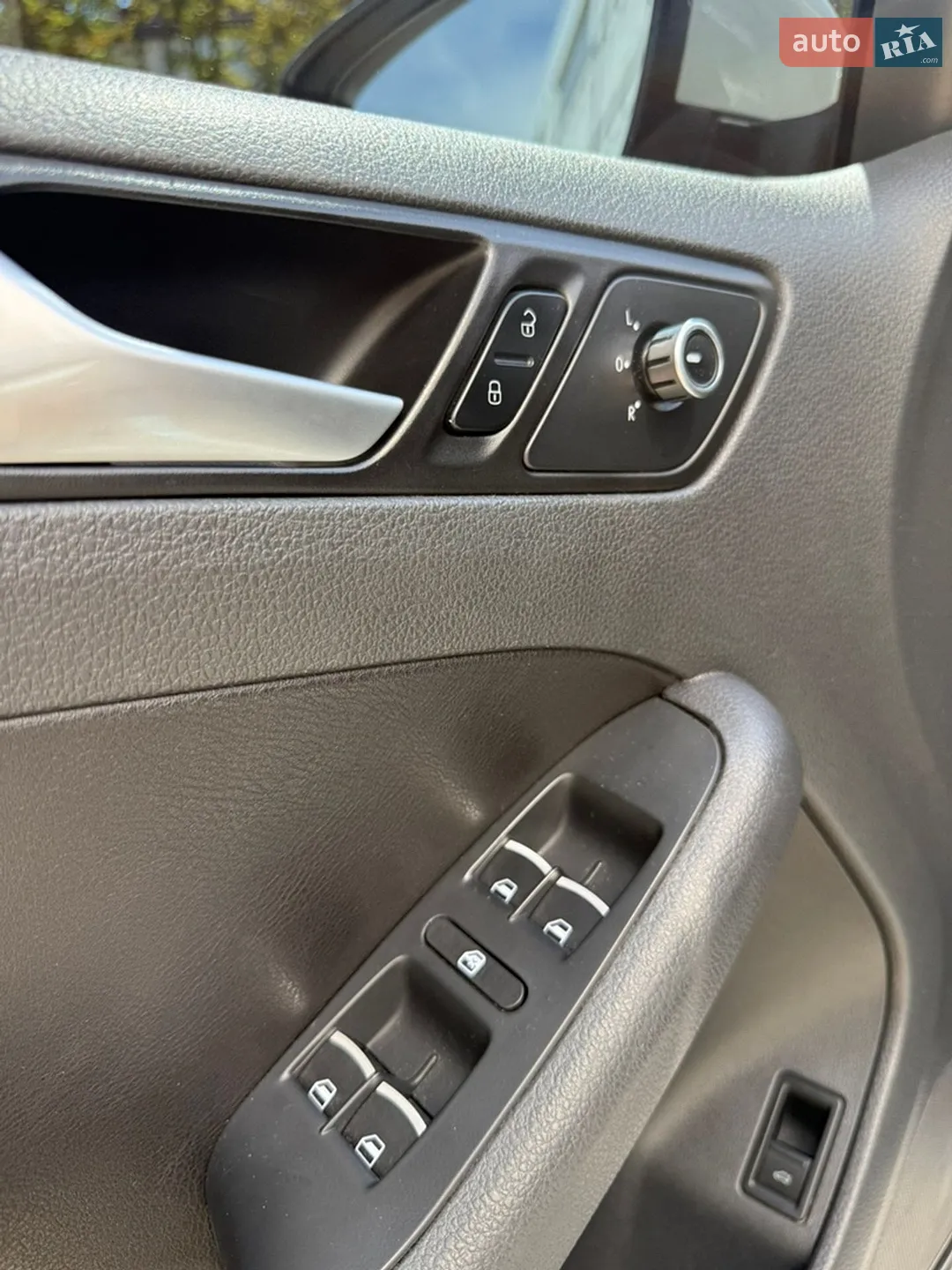 2013 Volkswagen Jetta - мініатюра 26