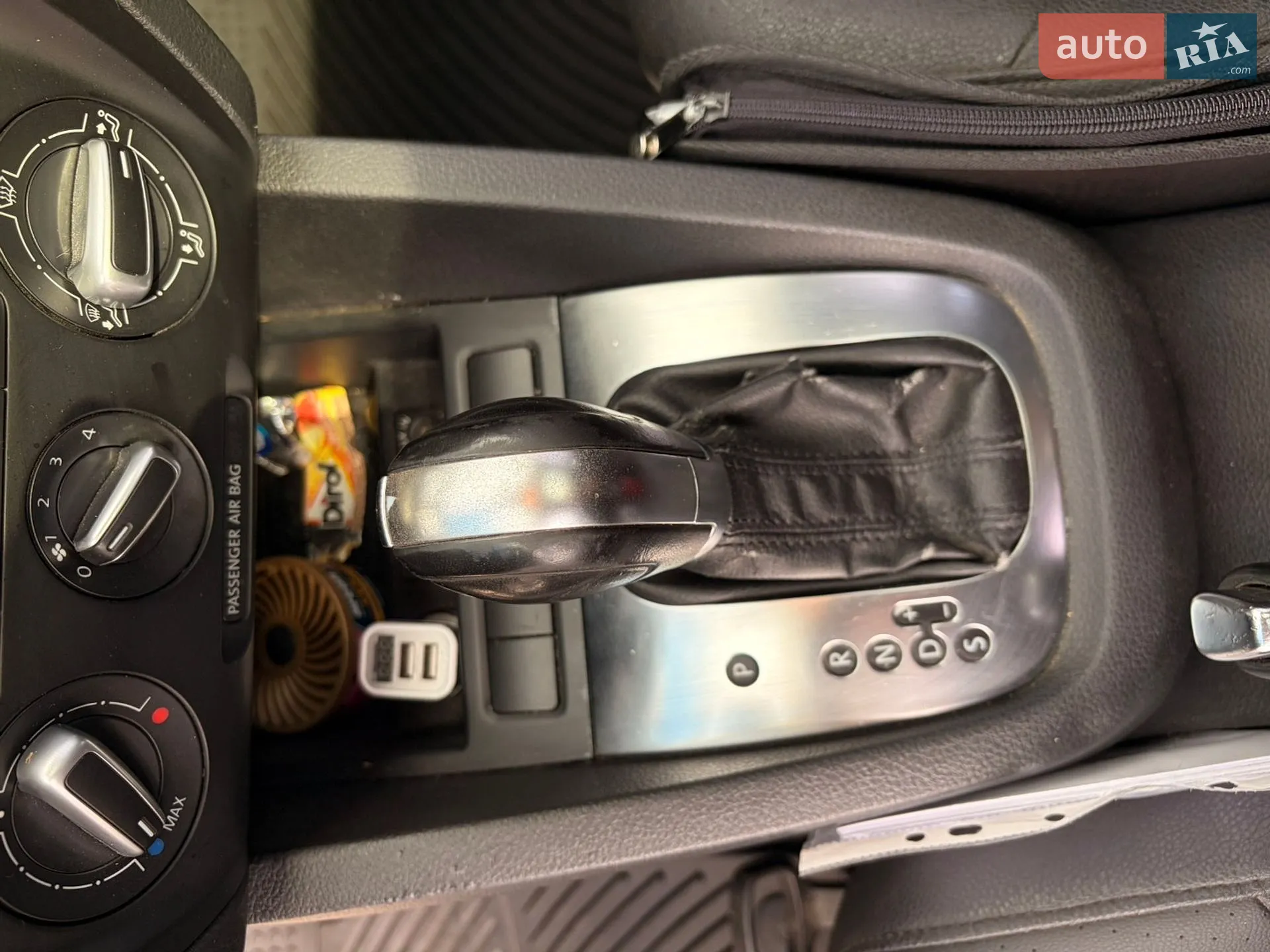 2010 Volkswagen Jetta - мініатюра 12