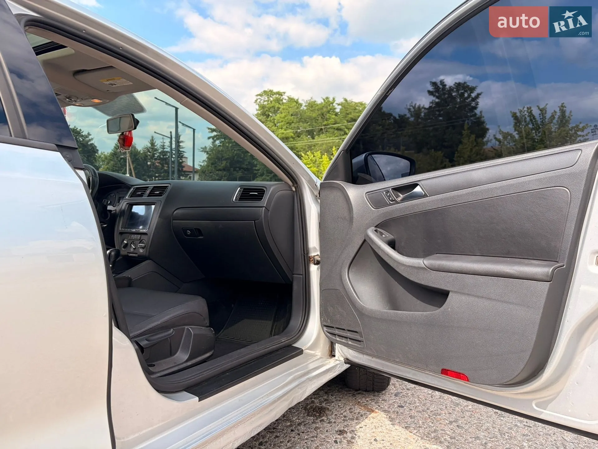 2010 Volkswagen Jetta - мініатюра 18