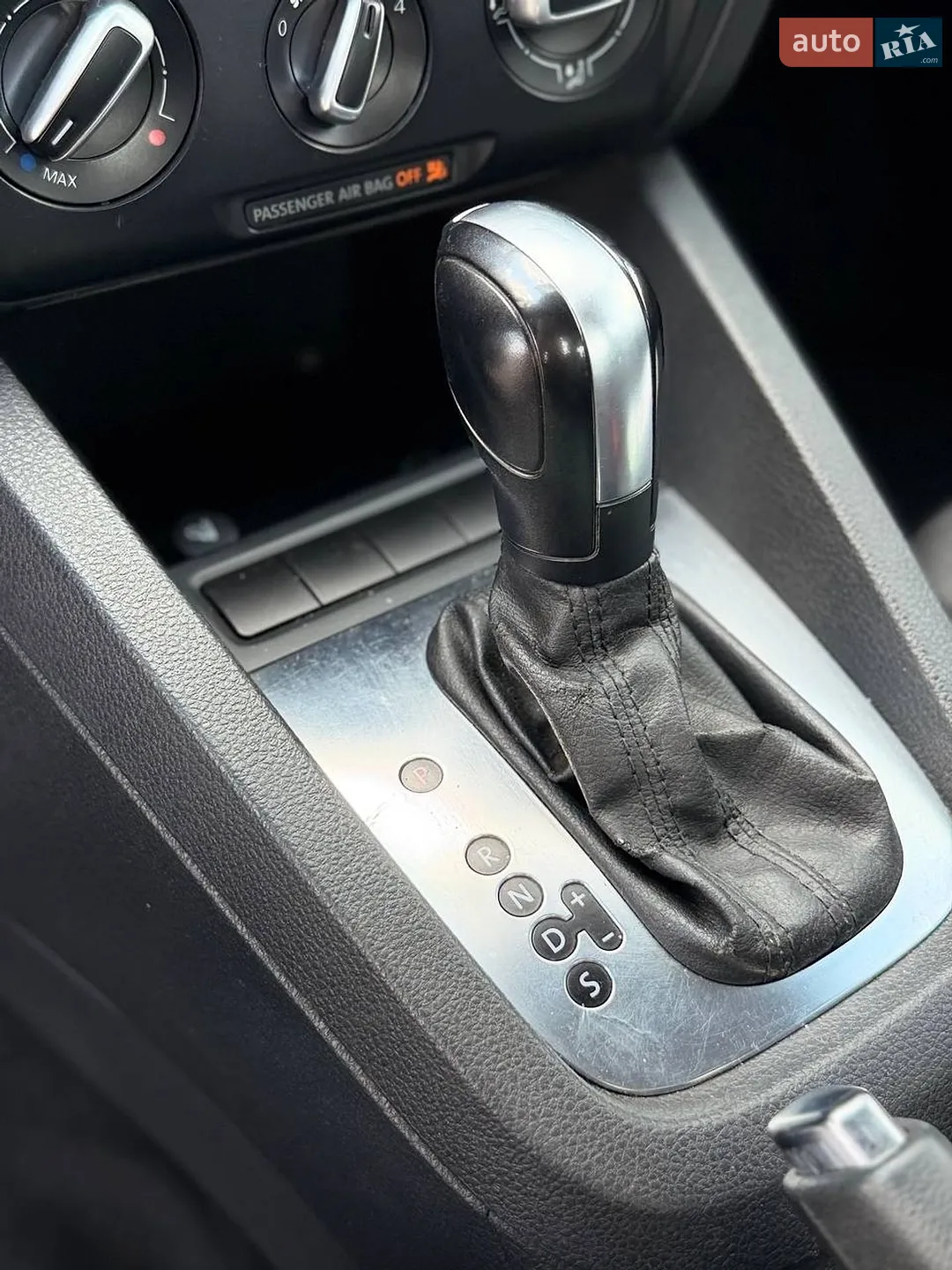 2010 Volkswagen Jetta - мініатюра 14