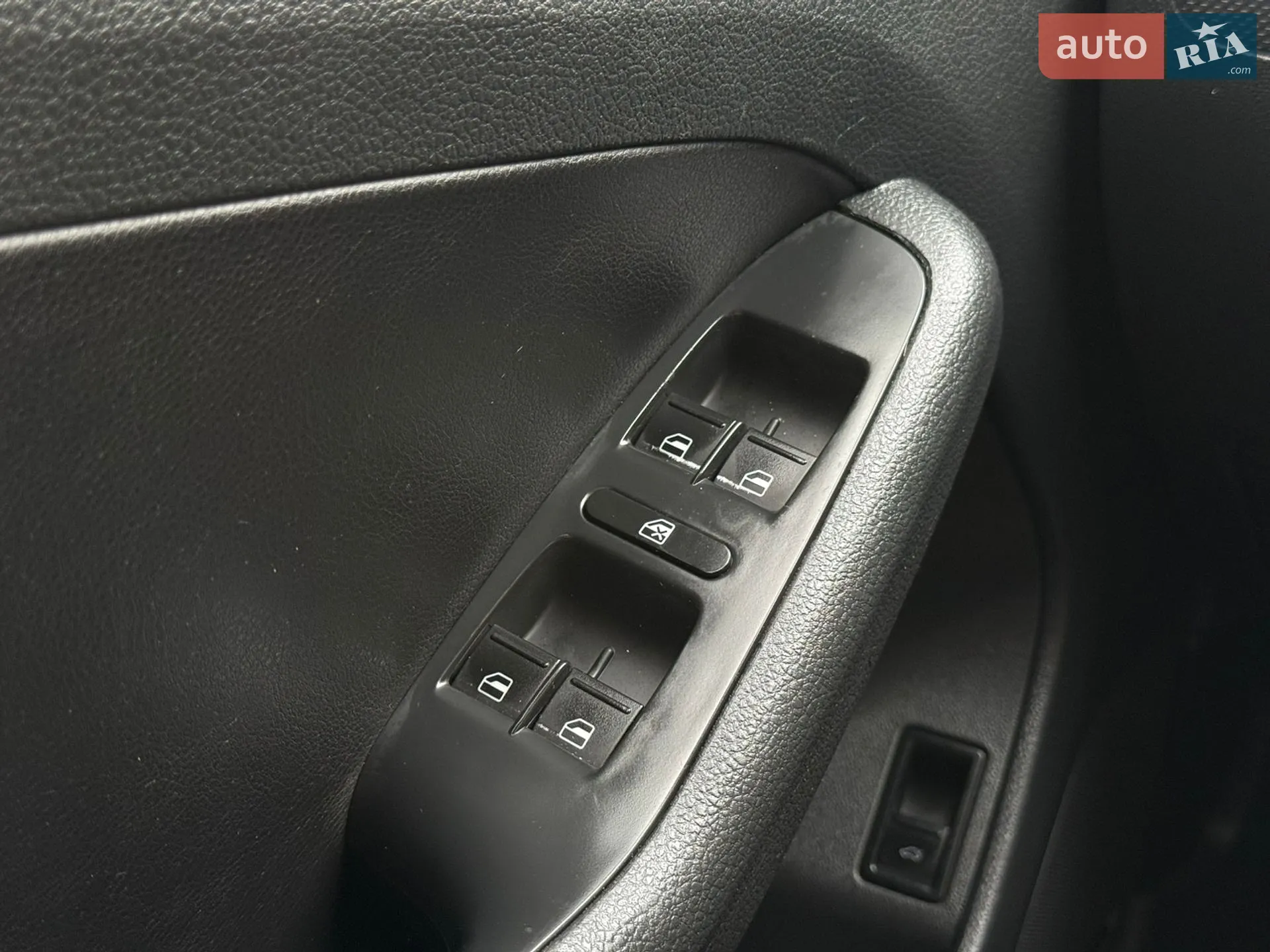 2014 Volkswagen Jetta - мініатюра 32