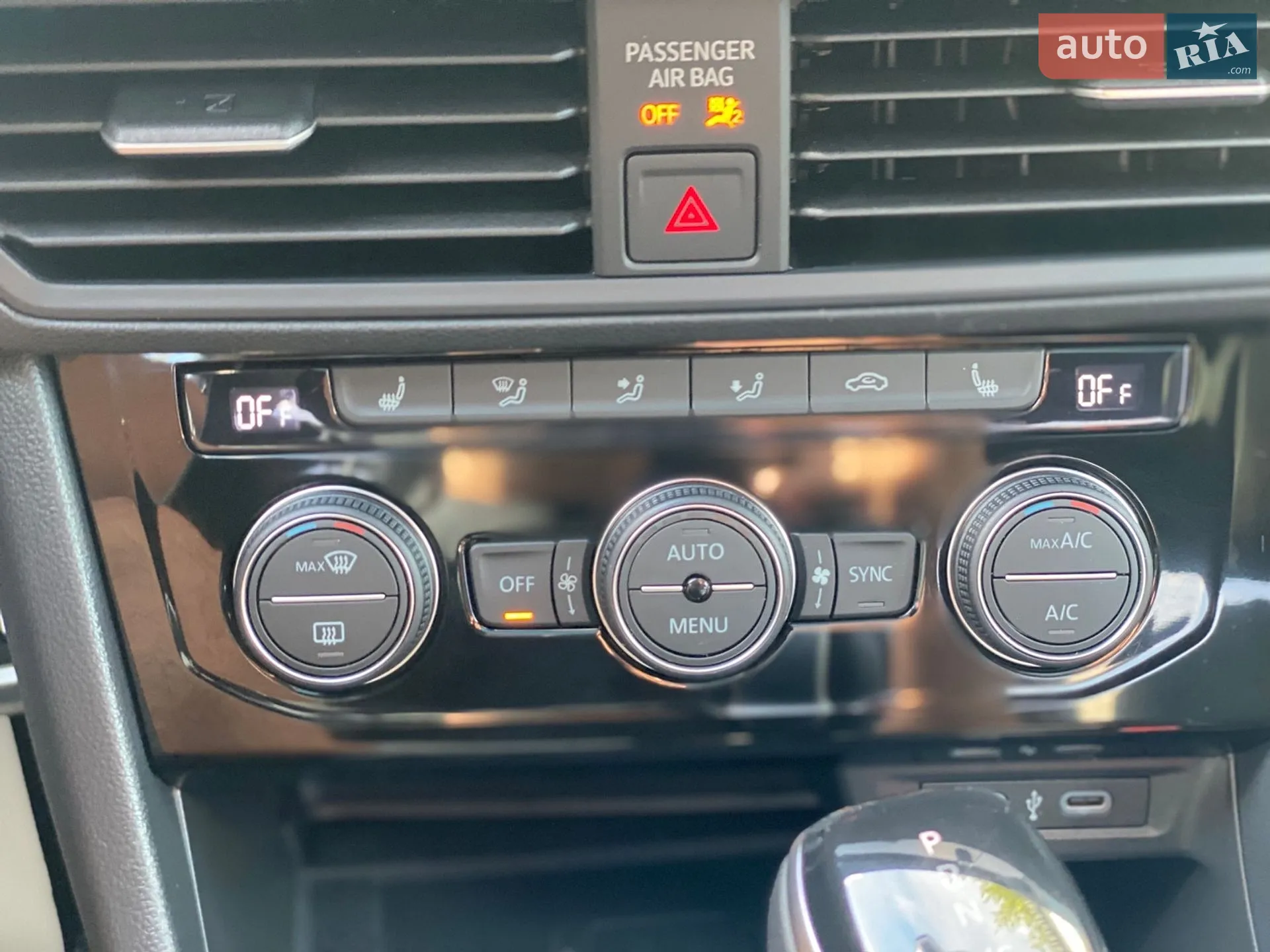 2023 Volkswagen Jetta - мініатюра 24