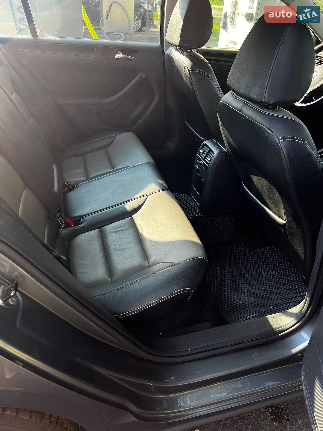 2011 Volkswagen Jetta - мініатюра 11