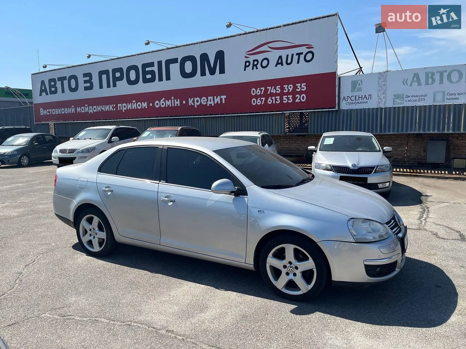 2010 Volkswagen Jetta - фото 1
