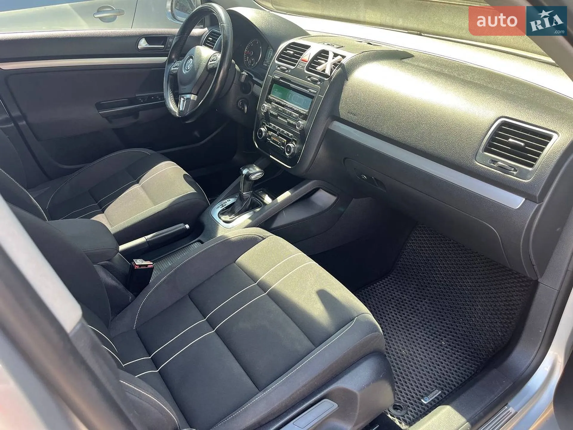 2010 Volkswagen Jetta - мініатюра 9