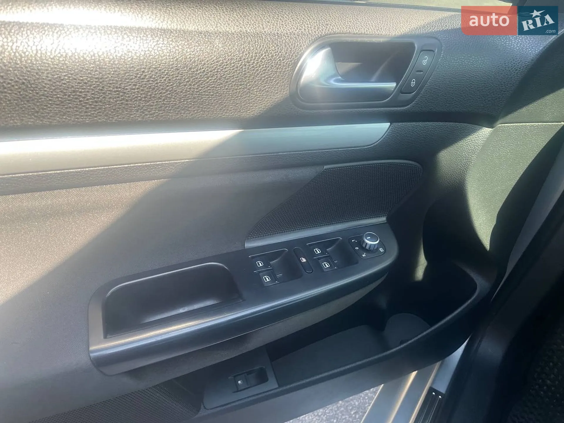 2010 Volkswagen Jetta - мініатюра 6