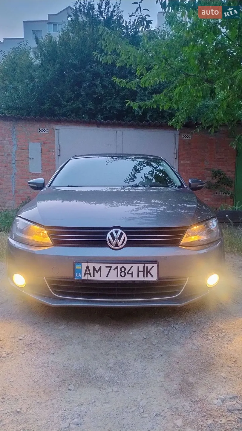 2013 Volkswagen Jetta - мініатюра 16