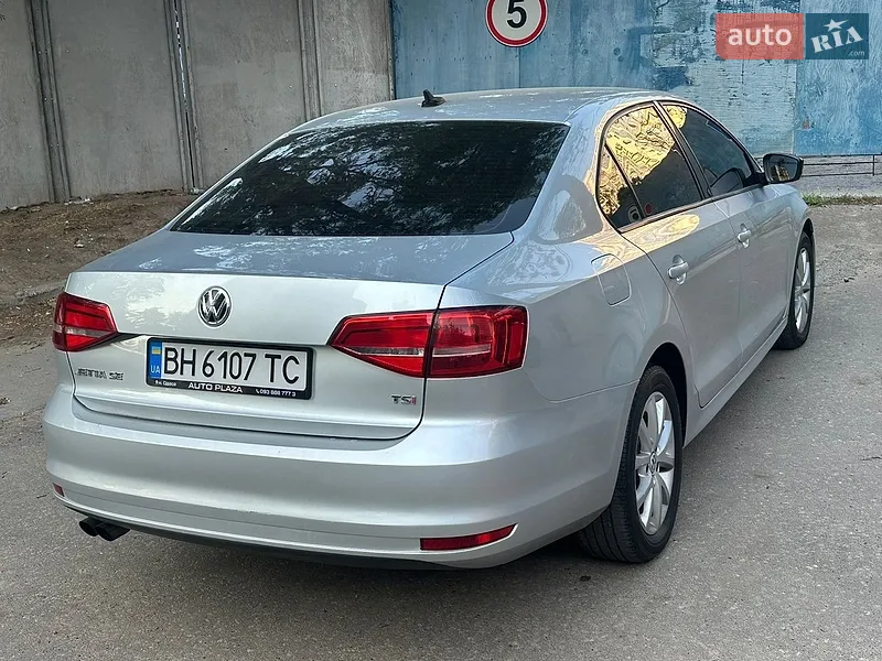 Volkswagen Jetta 2014