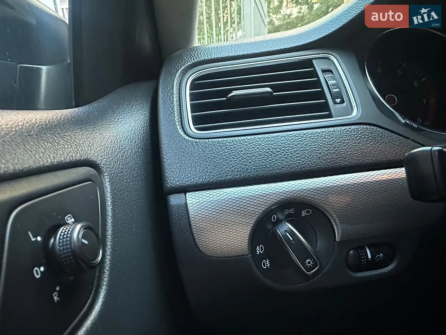 2014 Volkswagen Jetta - мініатюра 32