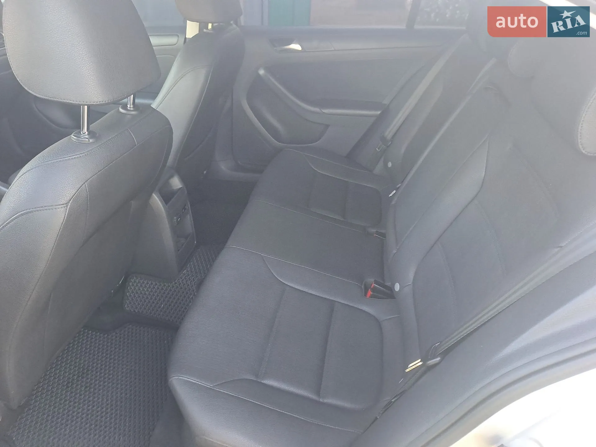 2010 Volkswagen Jetta - мініатюра 9
