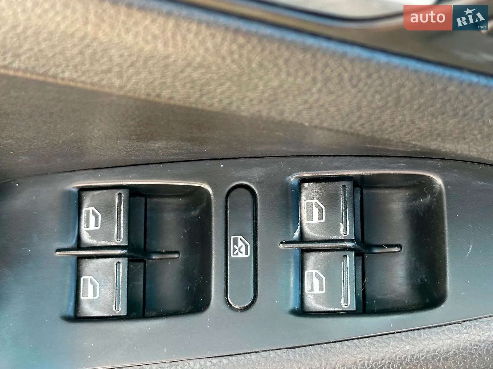 2010 Volkswagen Jetta - мініатюра 15