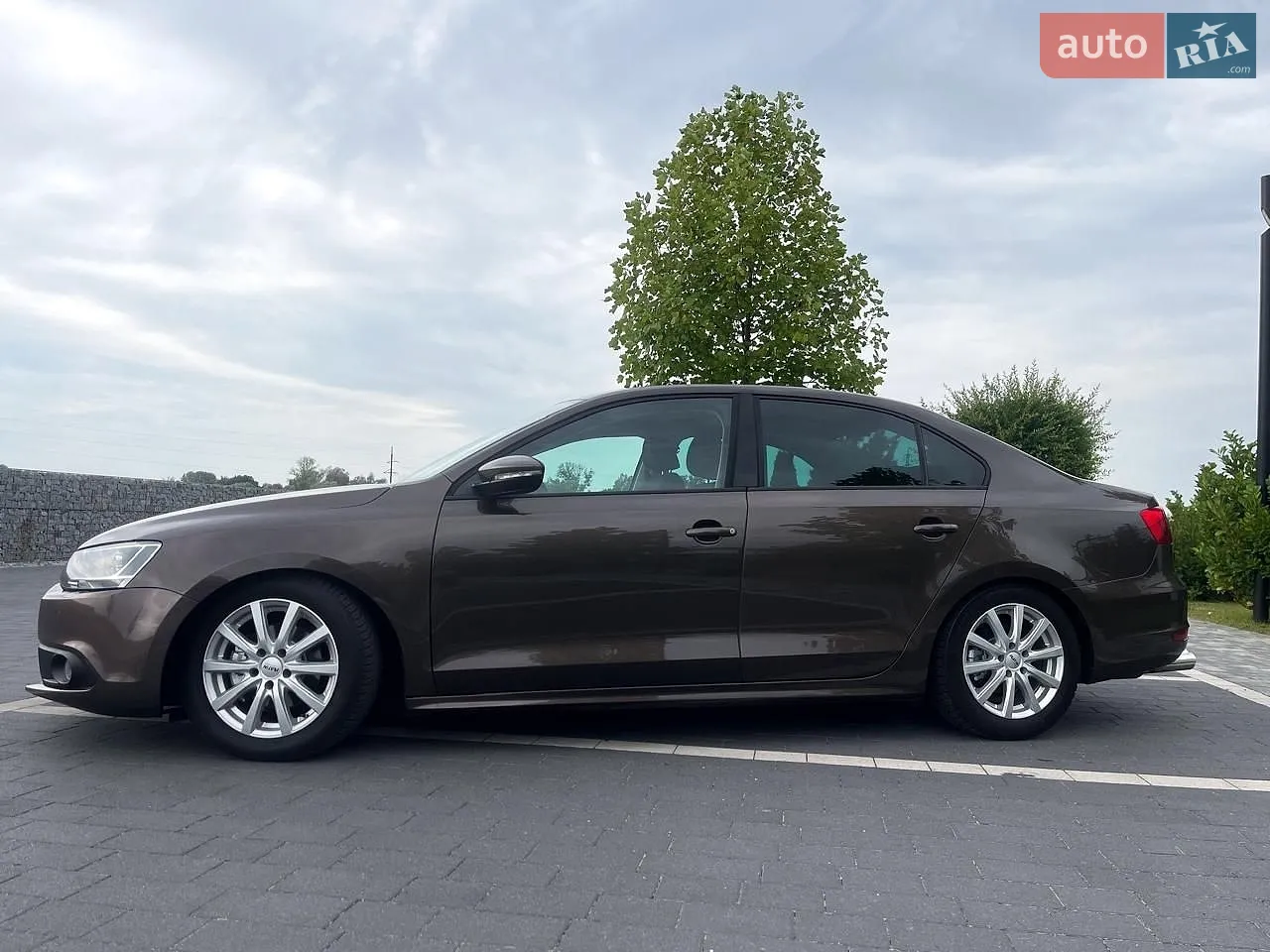 2011 Volkswagen Jetta - мініатюра 2