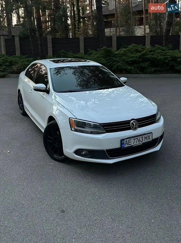 2012 Volkswagen Jetta - фото 1