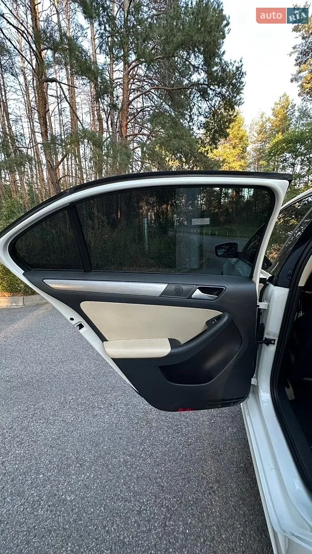 2012 Volkswagen Jetta - мініатюра 9