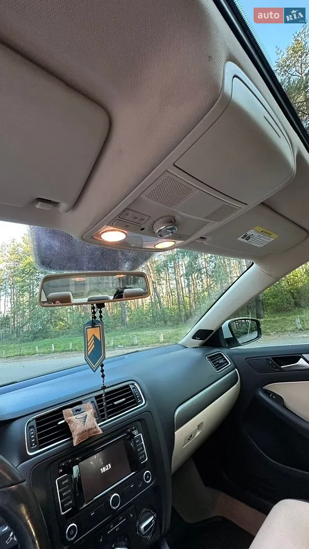 2012 Volkswagen Jetta - мініатюра 16