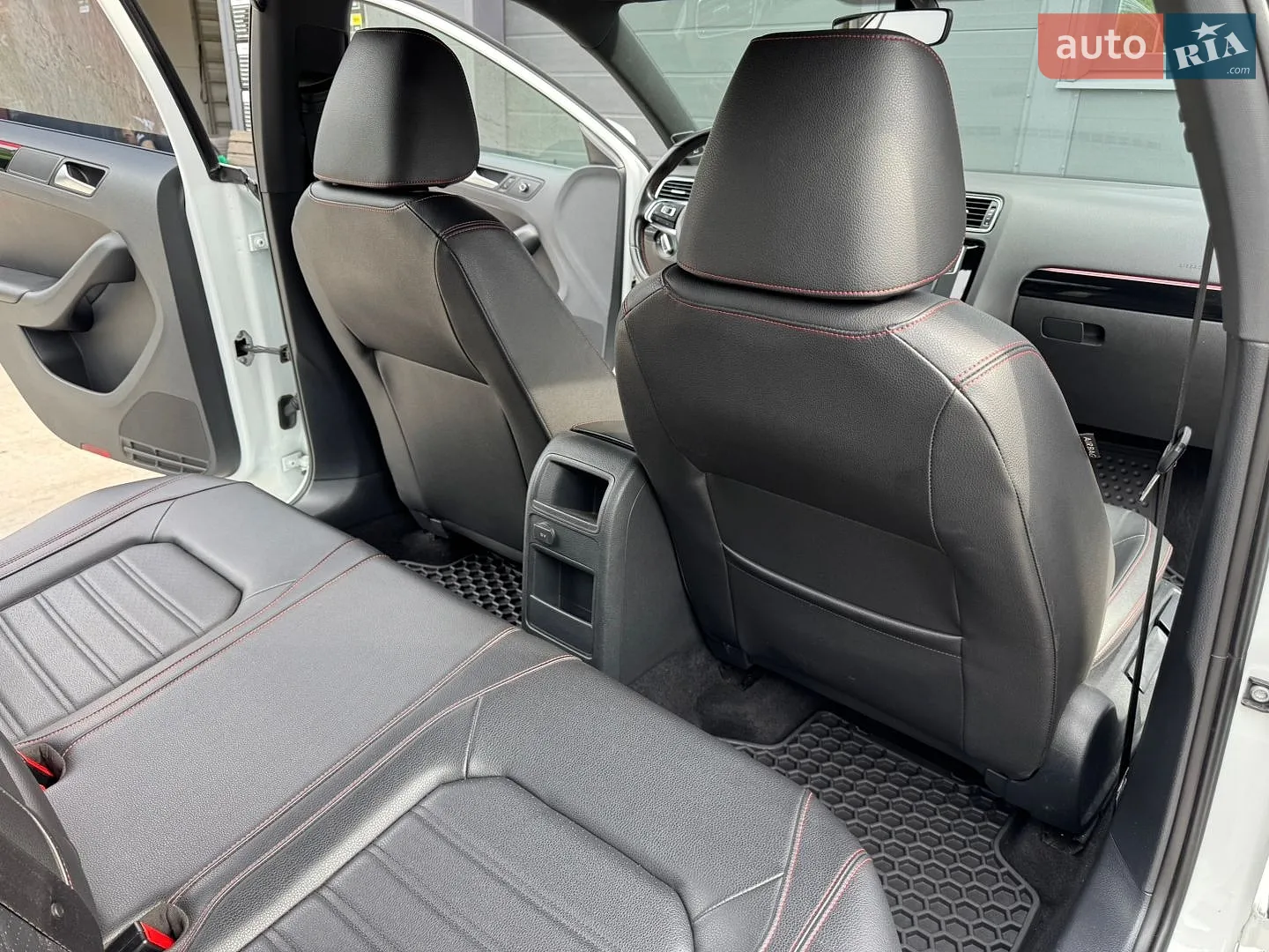 2017 Volkswagen Jetta - мініатюра 32