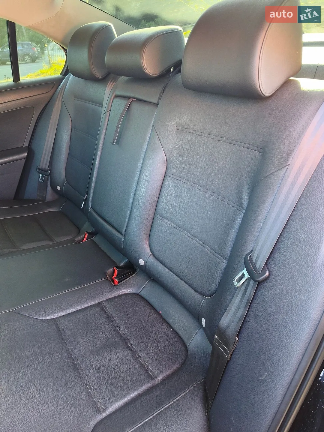 2010 Volkswagen Jetta - мініатюра 12
