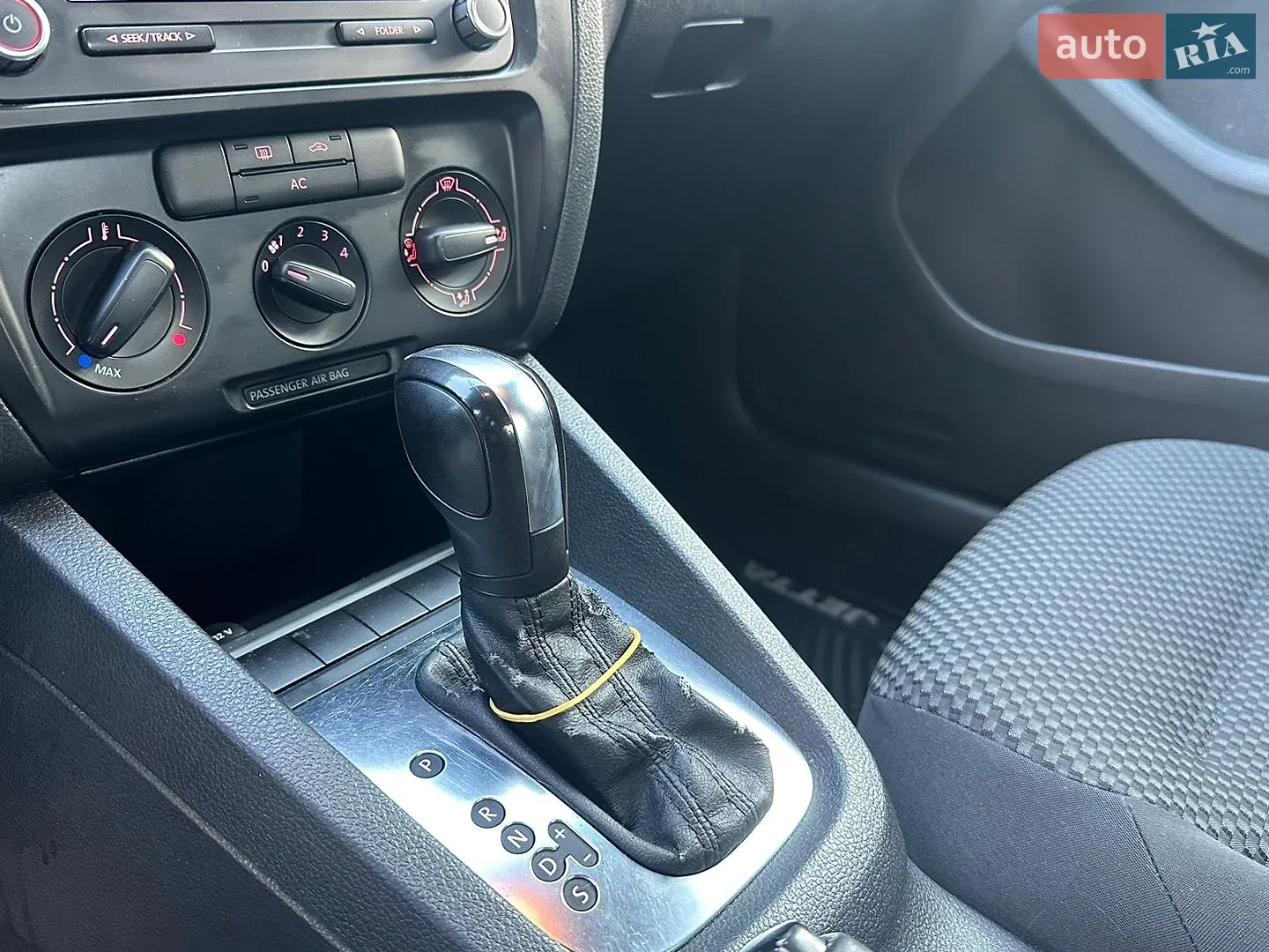 2011 Volkswagen Jetta - мініатюра 27