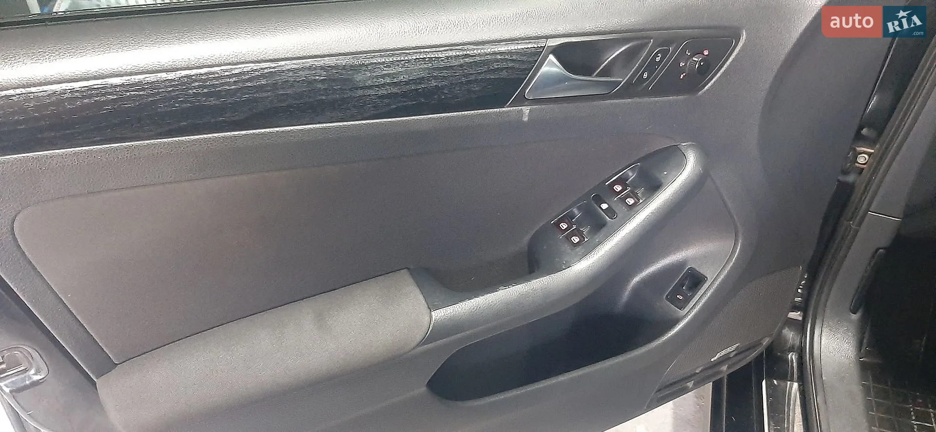 2010 Volkswagen Jetta - мініатюра 9