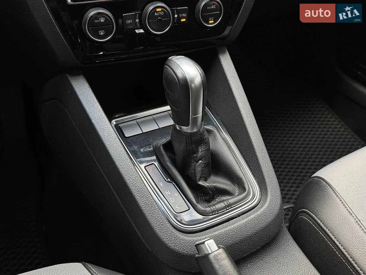 2016 Volkswagen Jetta - мініатюра 34