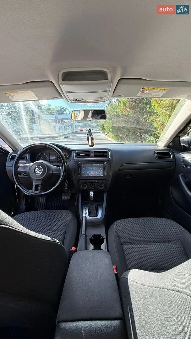 2011 Volkswagen Jetta - мініатюра 11