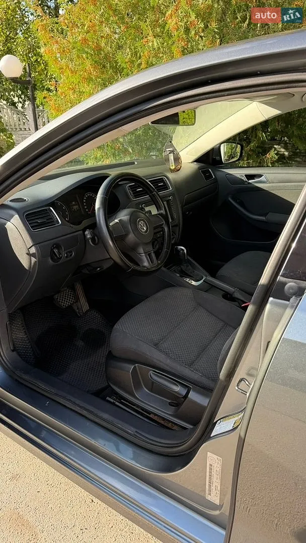 2011 Volkswagen Jetta - мініатюра 12