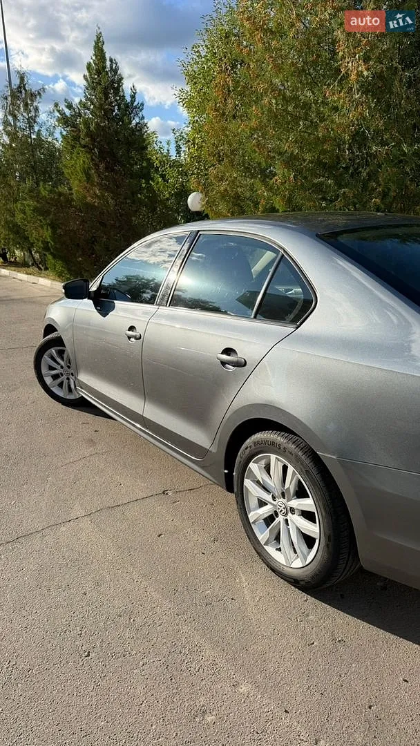 2011 Volkswagen Jetta - мініатюра 4