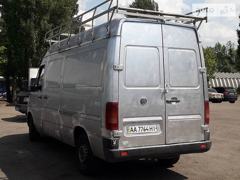 Вантажопасажирський фургон Volkswagen LT 2005 в Києві