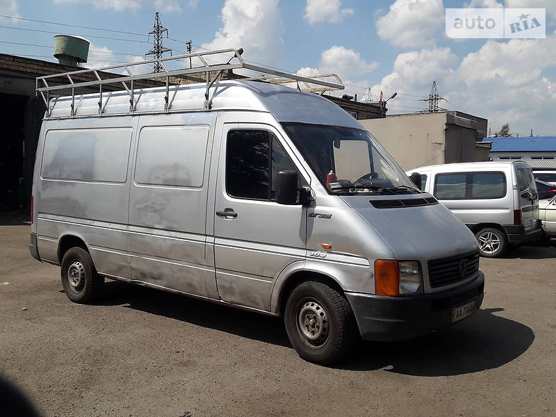 Вантажопасажирський фургон Volkswagen LT 2005 в Києві