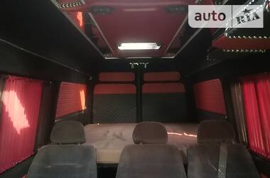 Вантажопасажирський фургон Volkswagen LT 2005 в 
