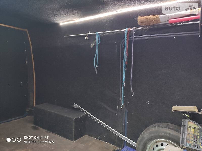 Вантажопасажирський фургон Volkswagen LT 2003 в Києві
