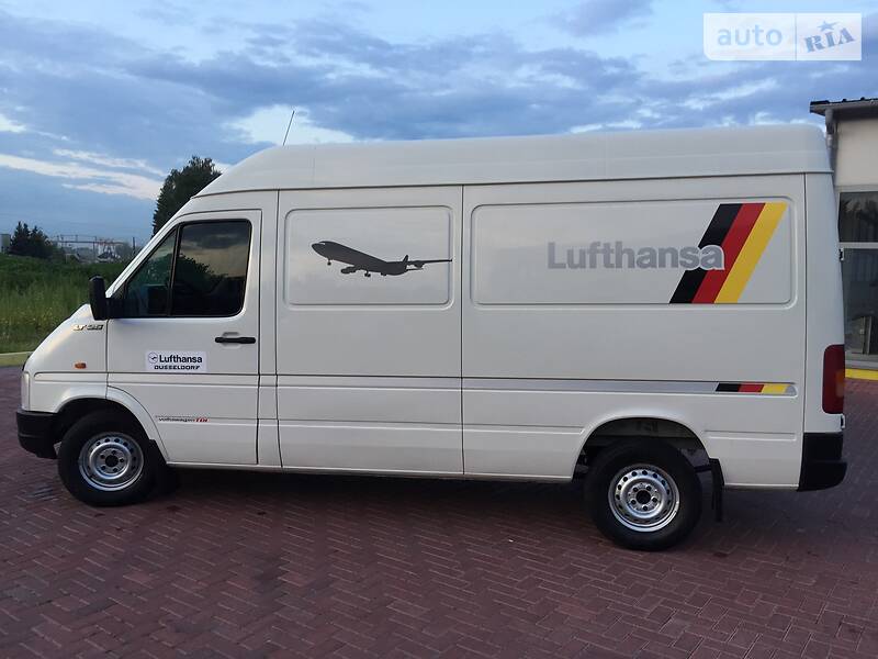 Вантажопасажирський фургон Volkswagen LT 2004 в Рівному