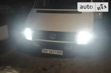 Грузовой фургон Volkswagen LT 2004 в Луцке