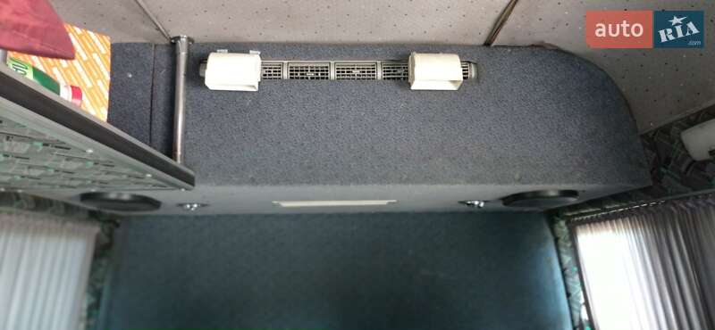 Мікроавтобус Volkswagen LT 2006 в Ужгороді