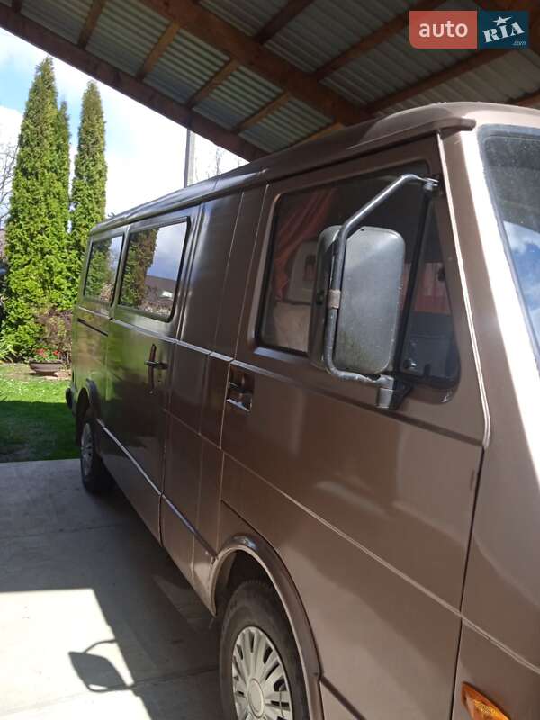 Микроавтобус Volkswagen LT 1992 в Тячеве