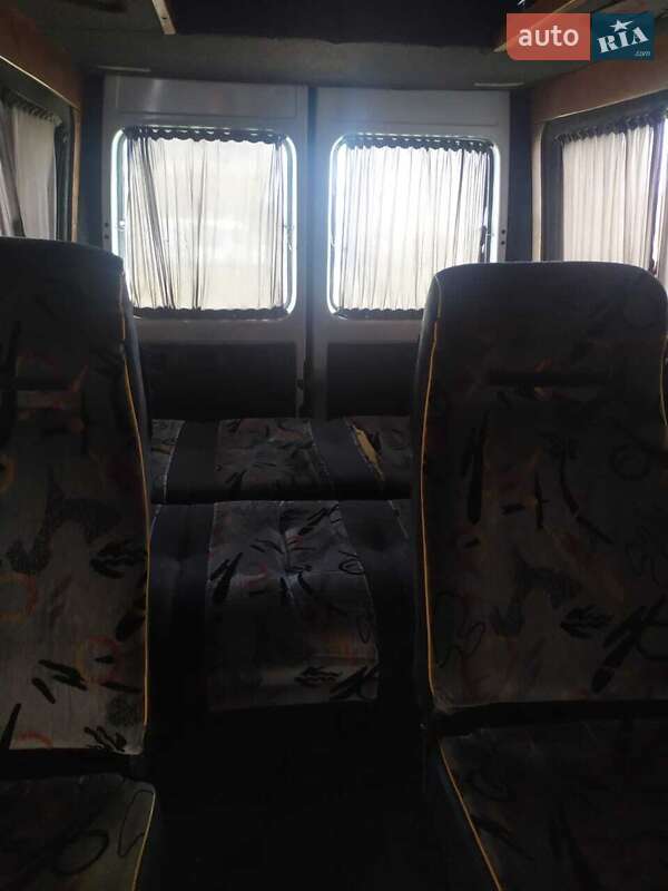 Мікроавтобус Volkswagen LT 2003 в Чернівцях