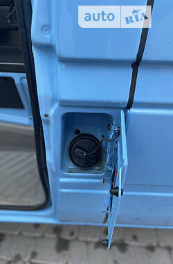 Вантажний фургон Volkswagen LT 2005 в 