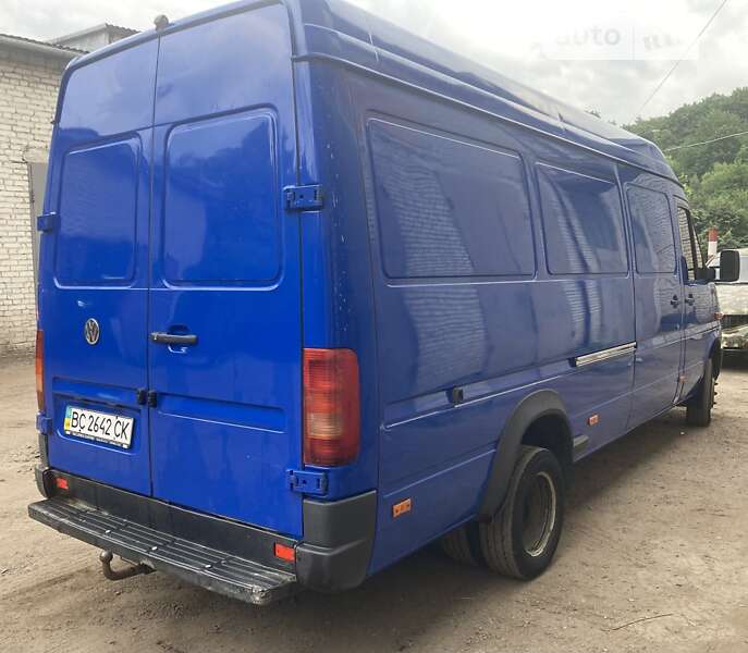 Грузовой фургон Volkswagen LT 2003 в Львове