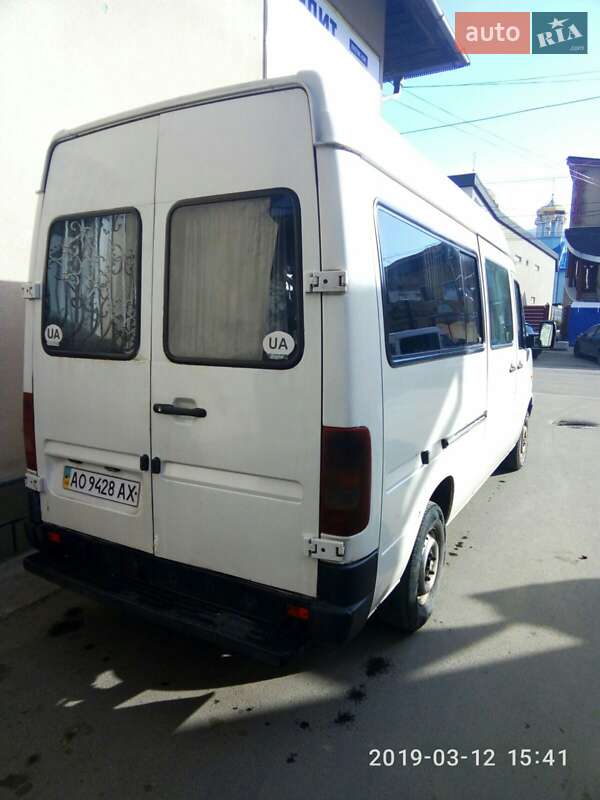 Микроавтобус Volkswagen LT 2002 в Тячеве