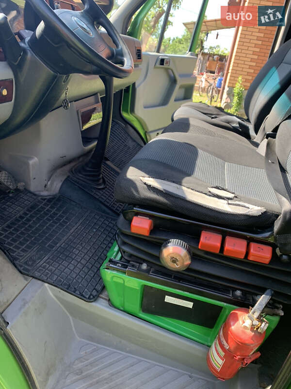 Мікроавтобус Volkswagen LT 2006 в Березному