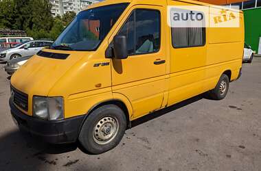 Вантажопасажирський фургон Volkswagen LT 2004 в Рівному