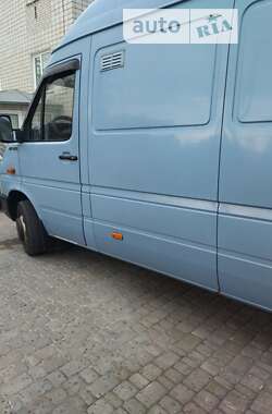 Грузовой фургон Volkswagen LT 1999 в Гнивани