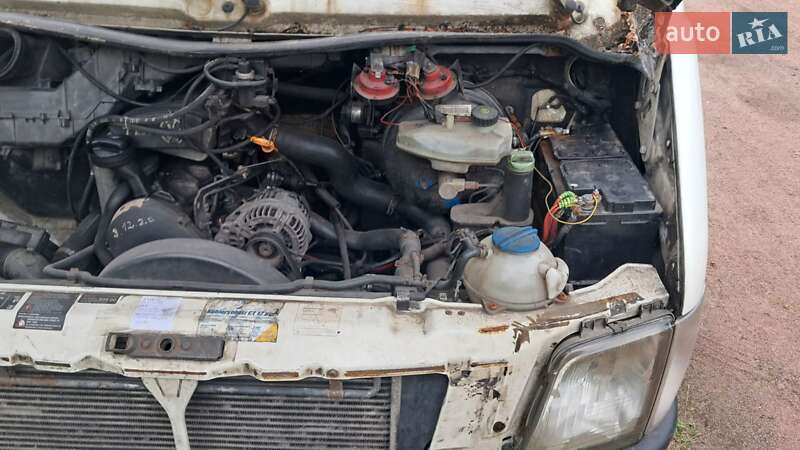 Дом на колесах Volkswagen LT 2002 в Коростене