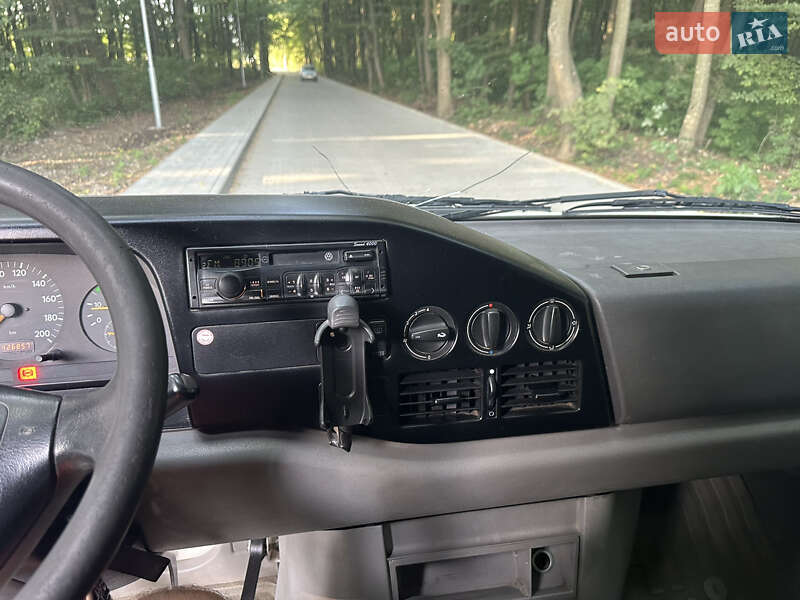 Грузопассажирский фургон Volkswagen LT 2003 в Тернополе