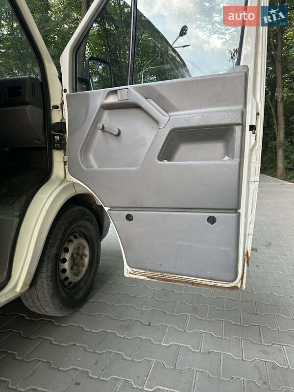 Грузопассажирский фургон Volkswagen LT 2003 в Тернополе