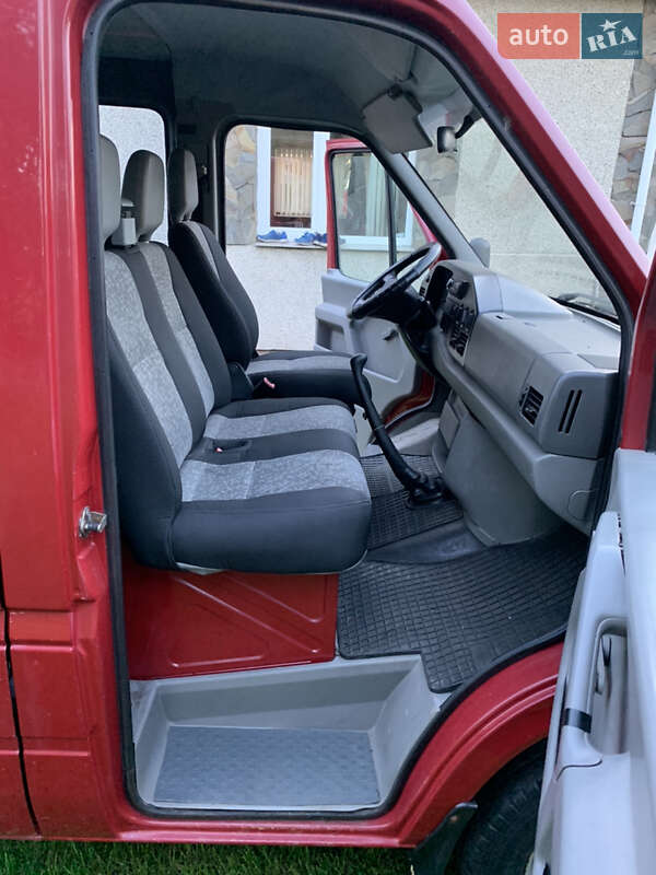 Вантажопасажирський фургон Volkswagen LT 2002 в Дубні