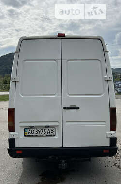 Мікроавтобус Volkswagen LT 2006 в Хусті