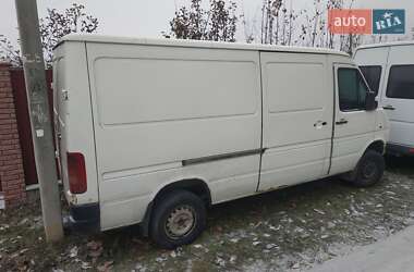 Грузовой фургон Volkswagen LT 2002 в 